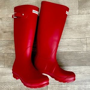 Hunter boots never worn